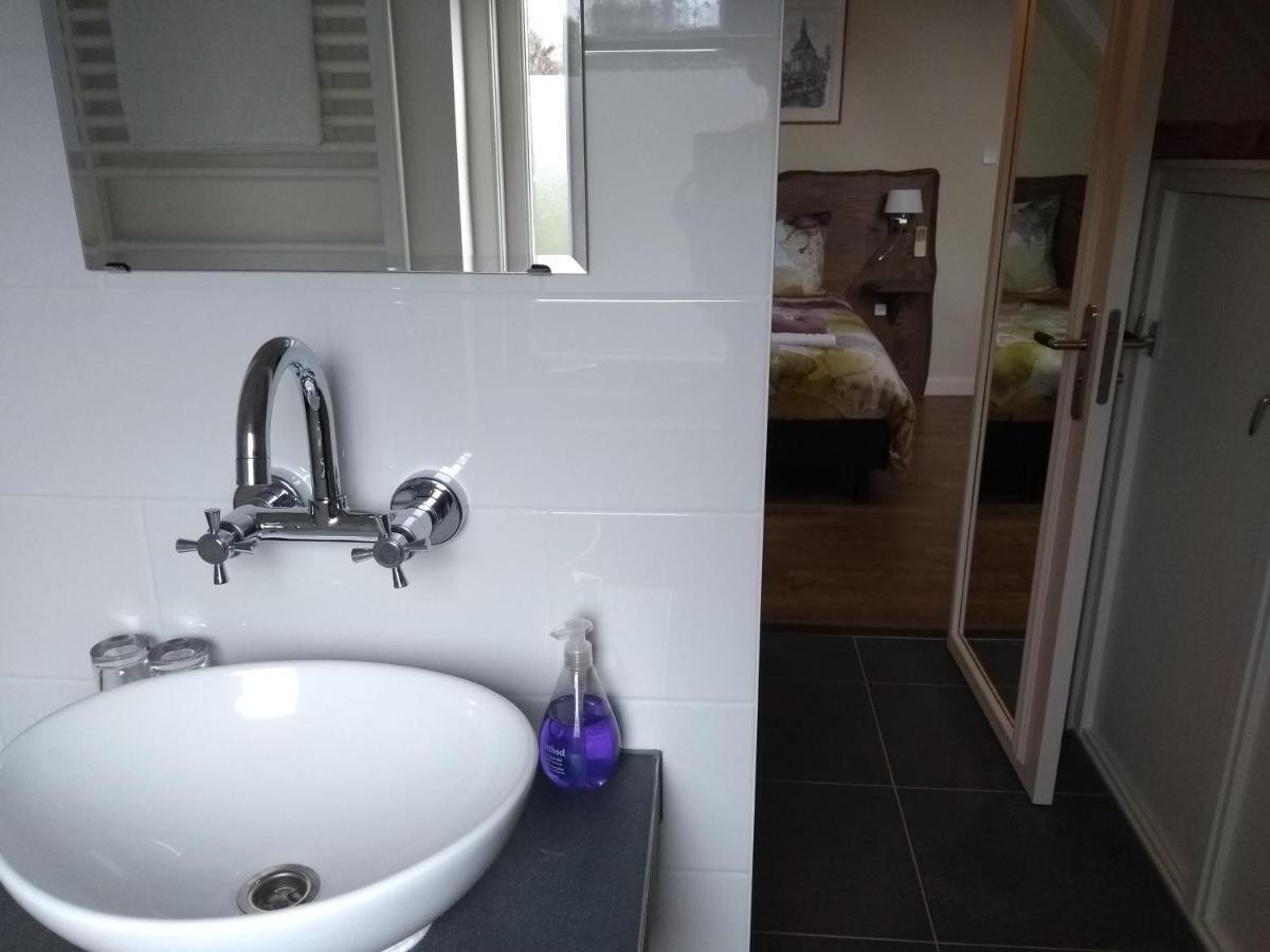 Bed & Breakfast Ons Nest Westwoud 外观 照片